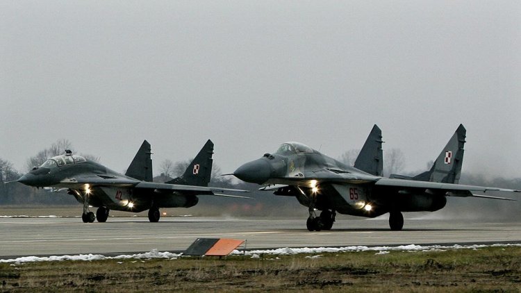 Polonya, Ukrayna'ya savaş uçağı teslimatını gerçekleştirdi