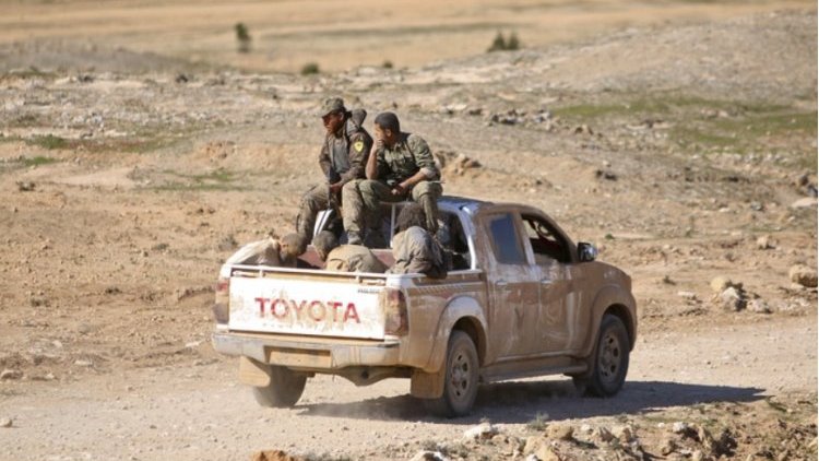 Deyrezor'da DSG aracına silahlı saldırı: 2 yaralı
