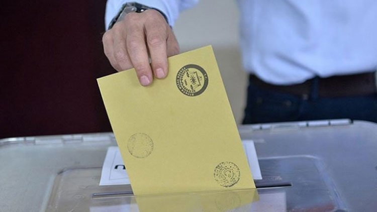 Almanya'da 14 Mayıs seçimleri anketi: Erdoğan oy kaybetti, HDP 2,2 puan yükseldi