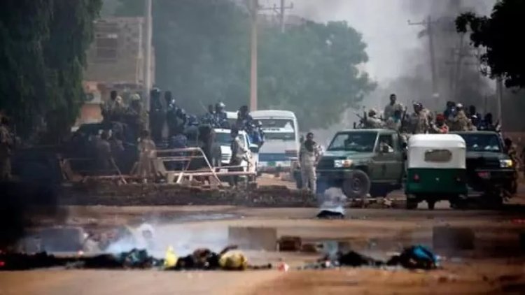 Sudan'da çatışmalar bayramda da sürdü: En az 330 ölü