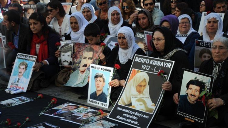 BM’den Cumartesi Anneleri için çağrı: 'Suçlamalar düşürülmeli'