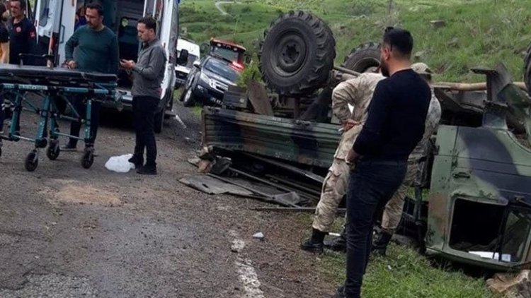 Ardahan'da askeri araç devrildi: 5 yaralı