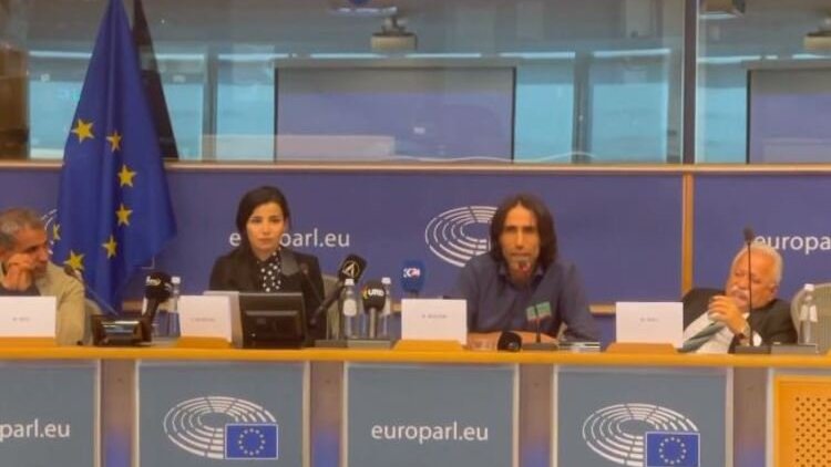 Ödüllü Kürt mülteci'den Avrupa Parlamentosu’nda Kürt sorununa ilişkin sunum