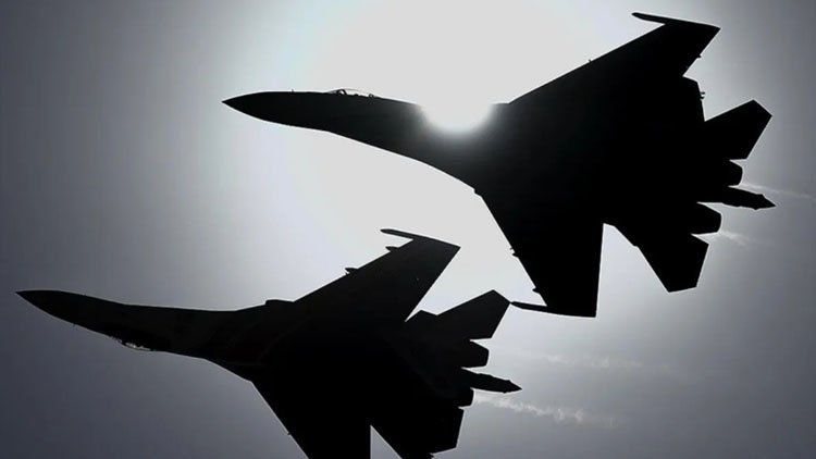 Karadeniz’de tehlikeli temas: Savaş uçakları havalandı