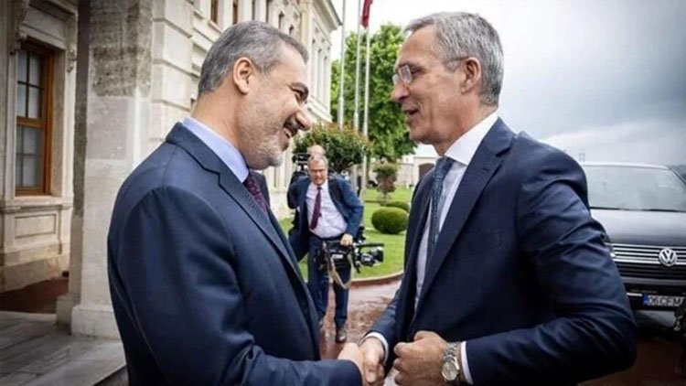 Fidan, NATO Genel Sekreteri Stoltenberg ile bir araya geldi
