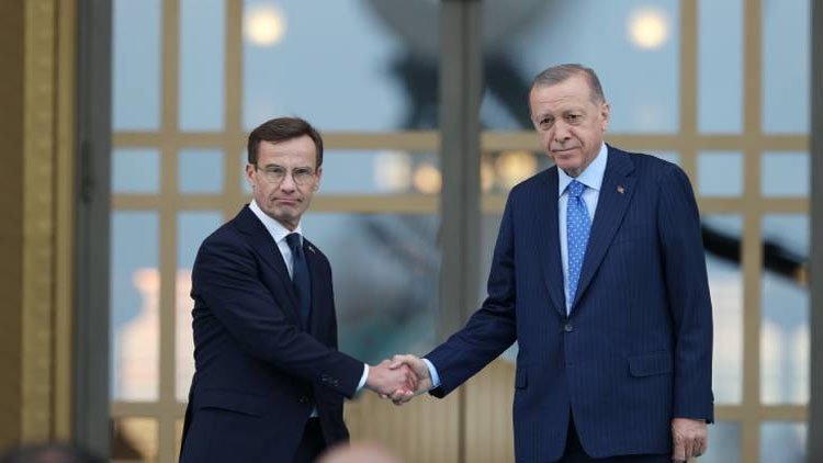 Erdoğan ve İsveç Başbakanı, NATO'nun davetiyle buluşacak