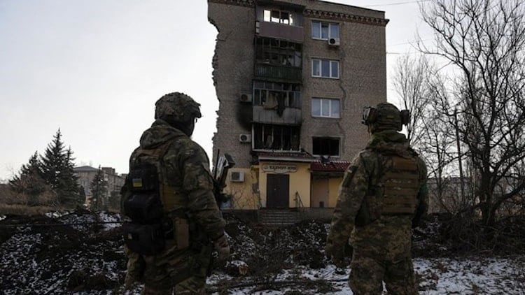 NATO zirvesi sürerken Rusya’dan Ukrayna’ya yoğun hava saldırısı