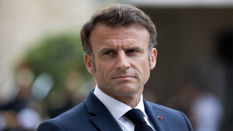 Fransa Cumhurbaşkanı Macron'a 'kesik parmak' gönderildi!