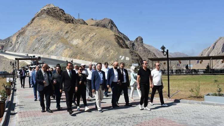Kürdistan Bölgesi turizm heyetinden Hakkari'ye ziyaret