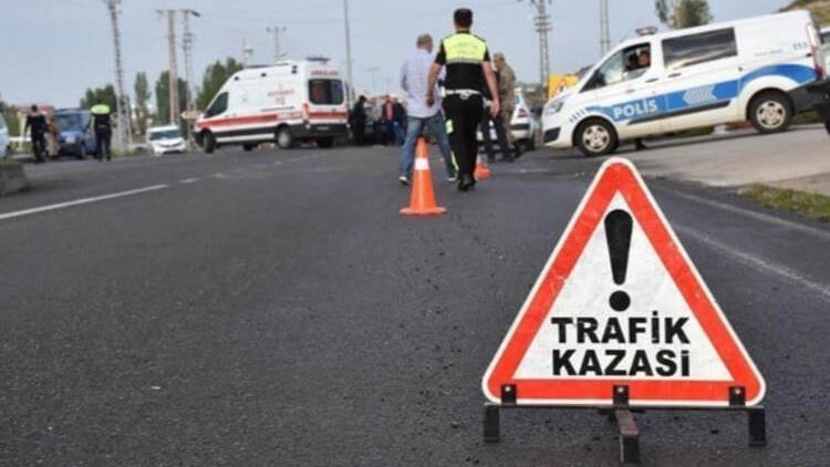 Diyarbakır'da kaza: 1'i çocuk 5 kişi yaralandı