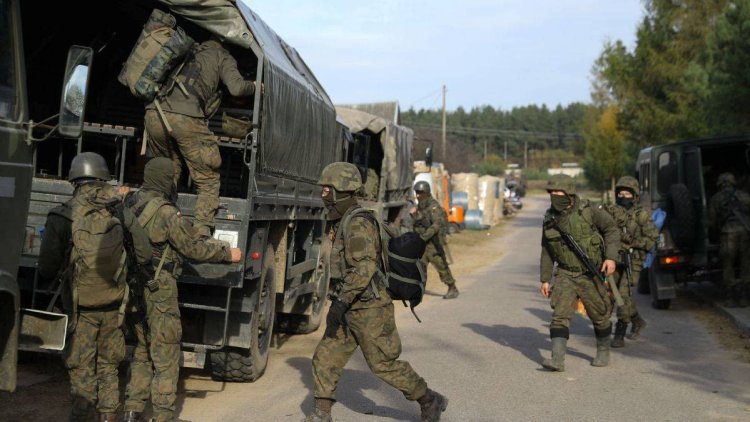 Polonya'dan Belarus sınırına asker yığma kararı