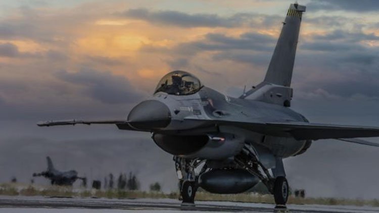 ABD'li Senatör: İsveç NATO üyesi olana kadar Türkiye'ye F-16 satılmamalı