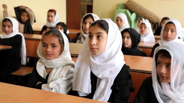 Taliban'dan eğitim yasağı: '10 yaşından büyük kız çocukları okuyamaz'