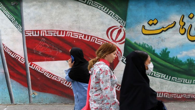 İran'da yeni başörtüsü yasası yolda: Kadınlara ağır cezalar gelebilir