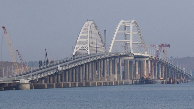 Rusya'dan açıklama: Kırım Köprüsü'ne S-200'le saldırı girişimi