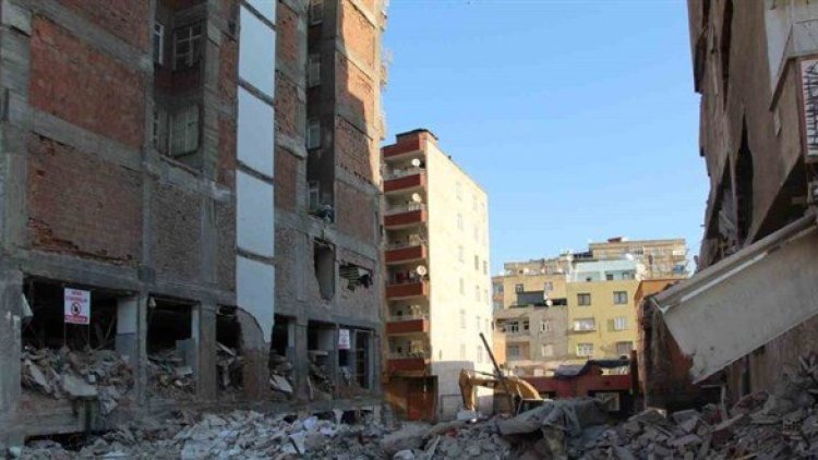 Diyarbakır'da 137 kişinin öldüğü iki bina ruhsatsız ve kaçak çıktı