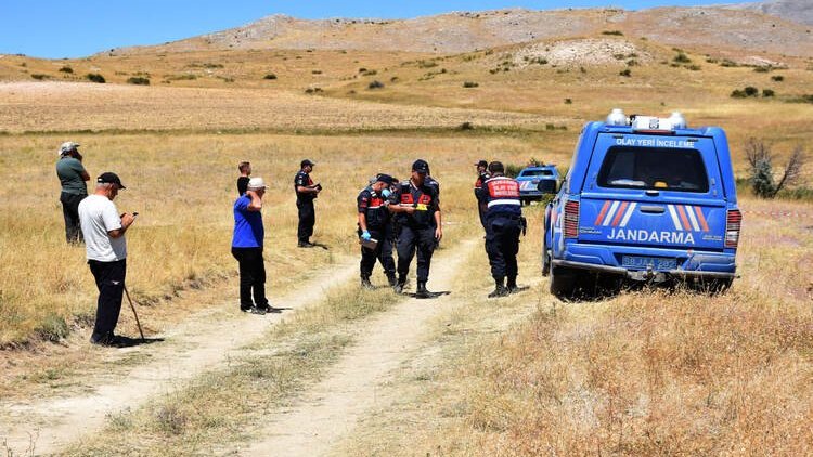 Sivas'ta arazai kavgası: Eniştesi ve yeğenini öldürdü