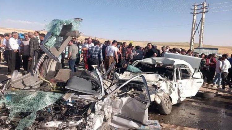 Urmiye'de feci kaza: 5 ölü, 2 yaralı