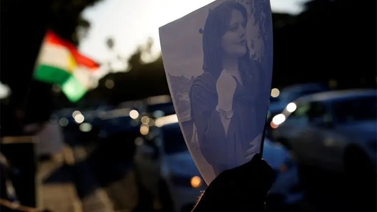 Avrupa Birliği'nden Jina Emini'nin ölümünün birinci yılında İran'a çağrı