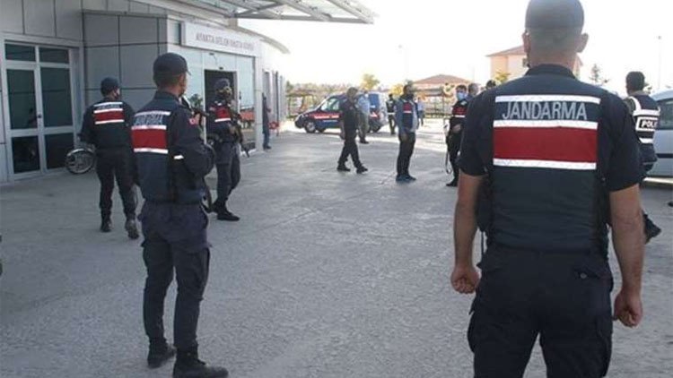 Bitlis'te iki aile arasında silahlı kavga: 5 kişi yaralandı!