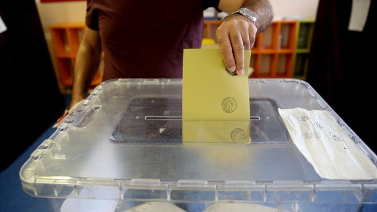 Türkiye'de İktidar ve muhalefet, yerel seçimlerde nasıl bir tutum almaya hazırlanıyor?