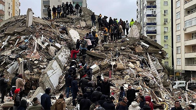 Depremde 38 kişinin öldüğü binanın 2 müteahhidine 22’şer yıl hapis istemi