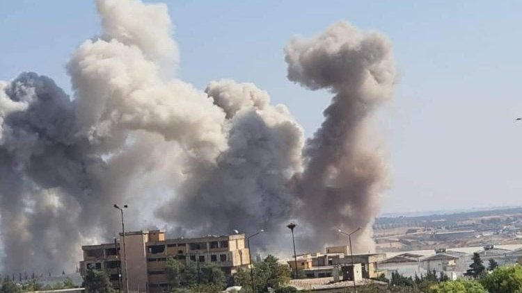 Rus savaş uçakları İdlib'de HTŞ mevzilerini bombaladı