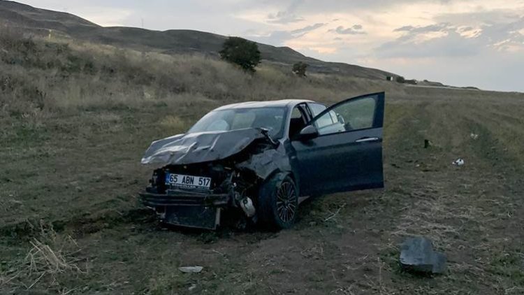 Van'da feci kaza: 2 ölü, 1 yaralı