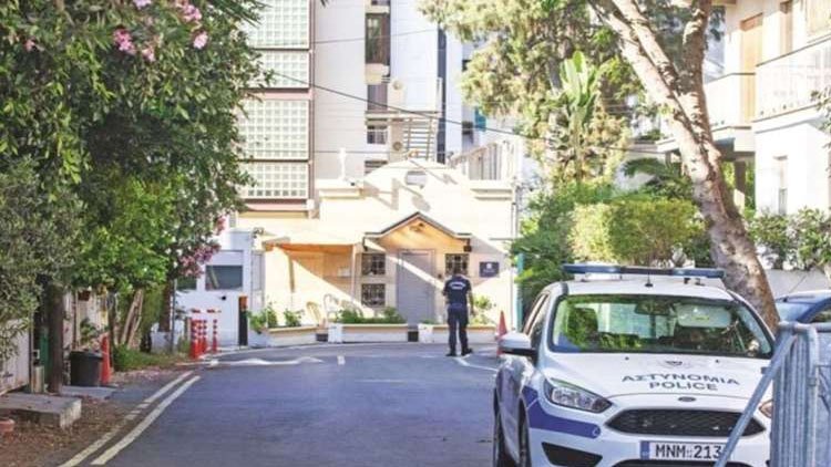 İsrail Büyükelçiliği'ne bombalı saldırı