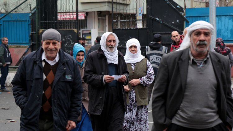 Rawest Araştırma'dan İstanbul'da Kürt seçmen anketi