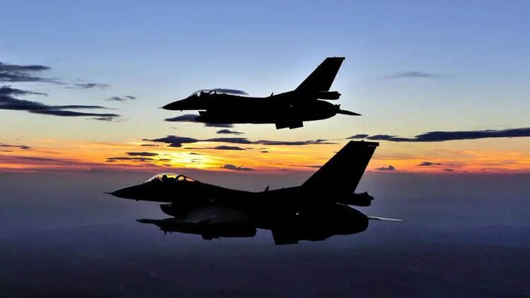 ABD'den Irak'ta silahlı gruplara ait üslere hava saldırısı
