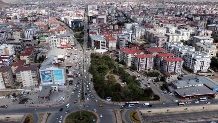 Ahmet Ercan'dan Van uyarısı: Çok yorgun, büyük yıkım beklenebilir