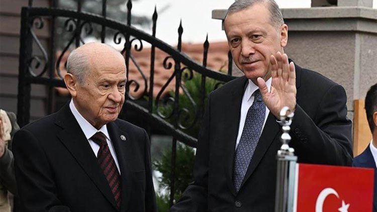Erdoğan ve Bahçeli görüştü: 50+1 tartışması rafa kalktı