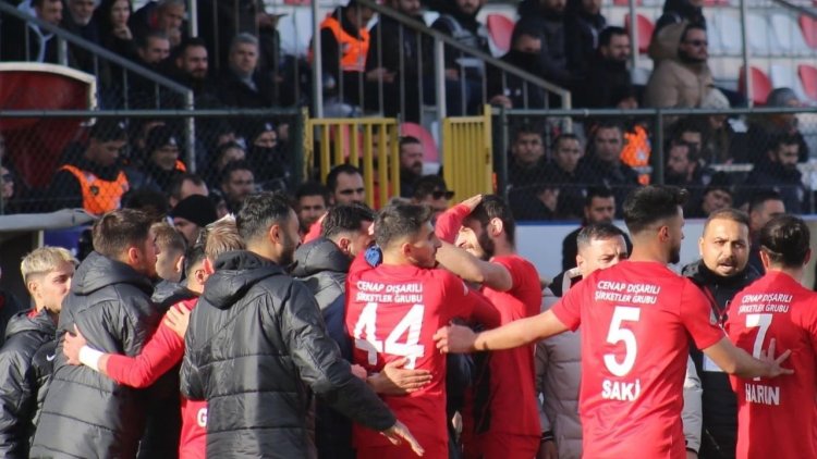 Vanspor, Bursaspor'u 3-0 mağlup etti