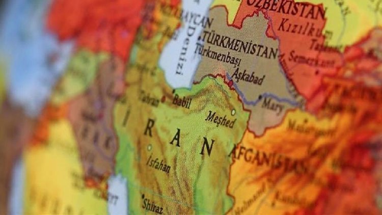 İran'ın güneyinde korkutan patlama
