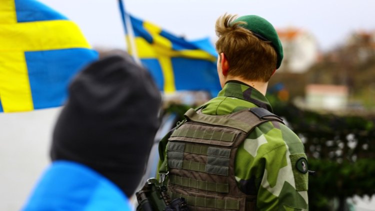 İsveç Sivil Savunma Bakanı'ndan vatandaşlarını 'savaş' uyarısı