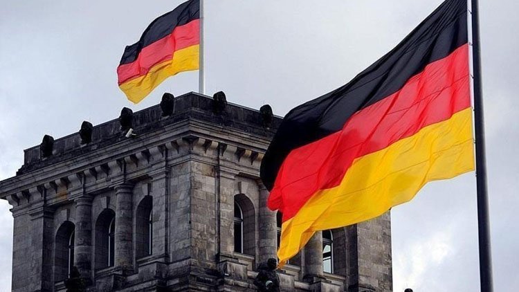 Almanya: Bölgesel istikrarı tehlikeye atan İran saldırısını şiddetle kınıyoruz
