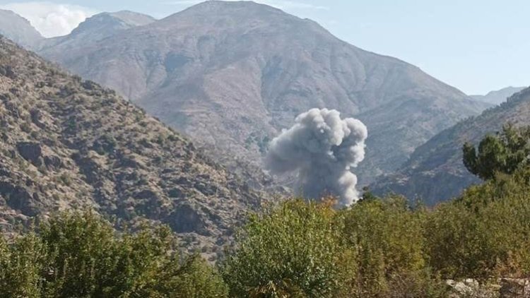 Savaş uçakları Metina Dağı'nı bombaladı