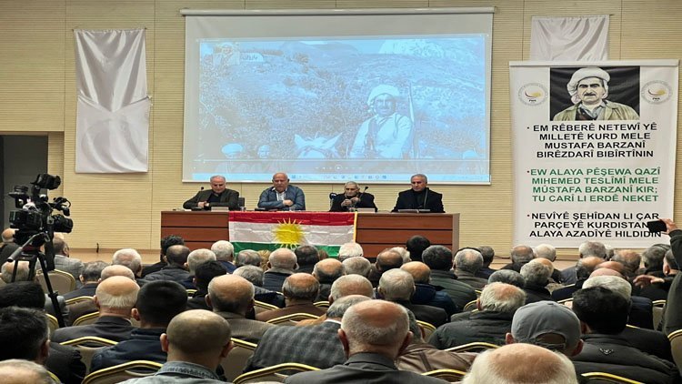 PWK Batman’da Kürt Lider Molla Mustafa Barzani’yi Anmak Amacıyla Konferans Düzenledi
