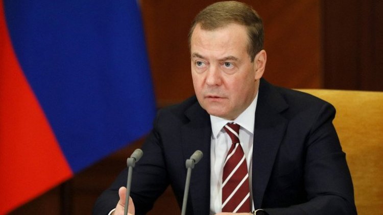 Dmitriy Medvedev: Almanya Rusya ile savaşa hazırlanıyor