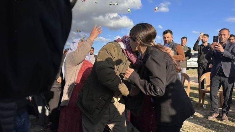 10 yıl sonra IŞİD’den kurtarılan Ezidi kadın ailesine kavuştu