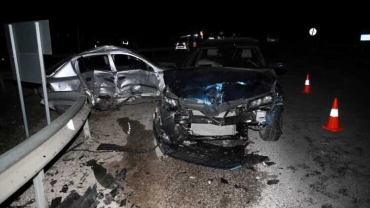 Diyarbakır'da feci kaza: 1 ölü, 3 yaralı