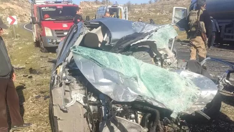 Mardin'de TIR ile otomobil çarpıştı: 1 ölü, 1 yaralı